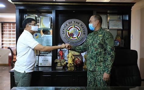 New police chief to intensify peace and order programs .